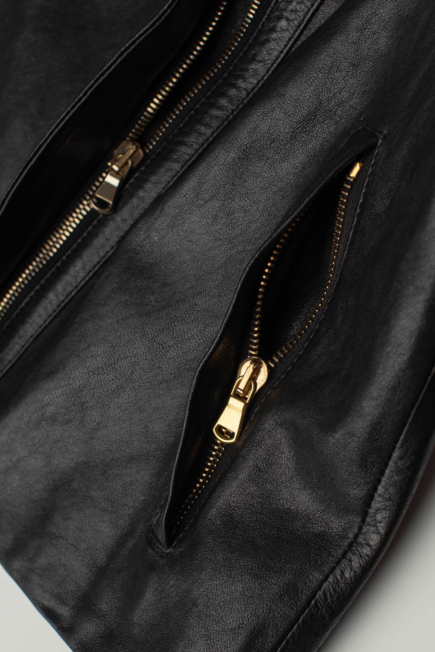 HATHOR Leather Jacket - M I C H E L L E G A R C I A